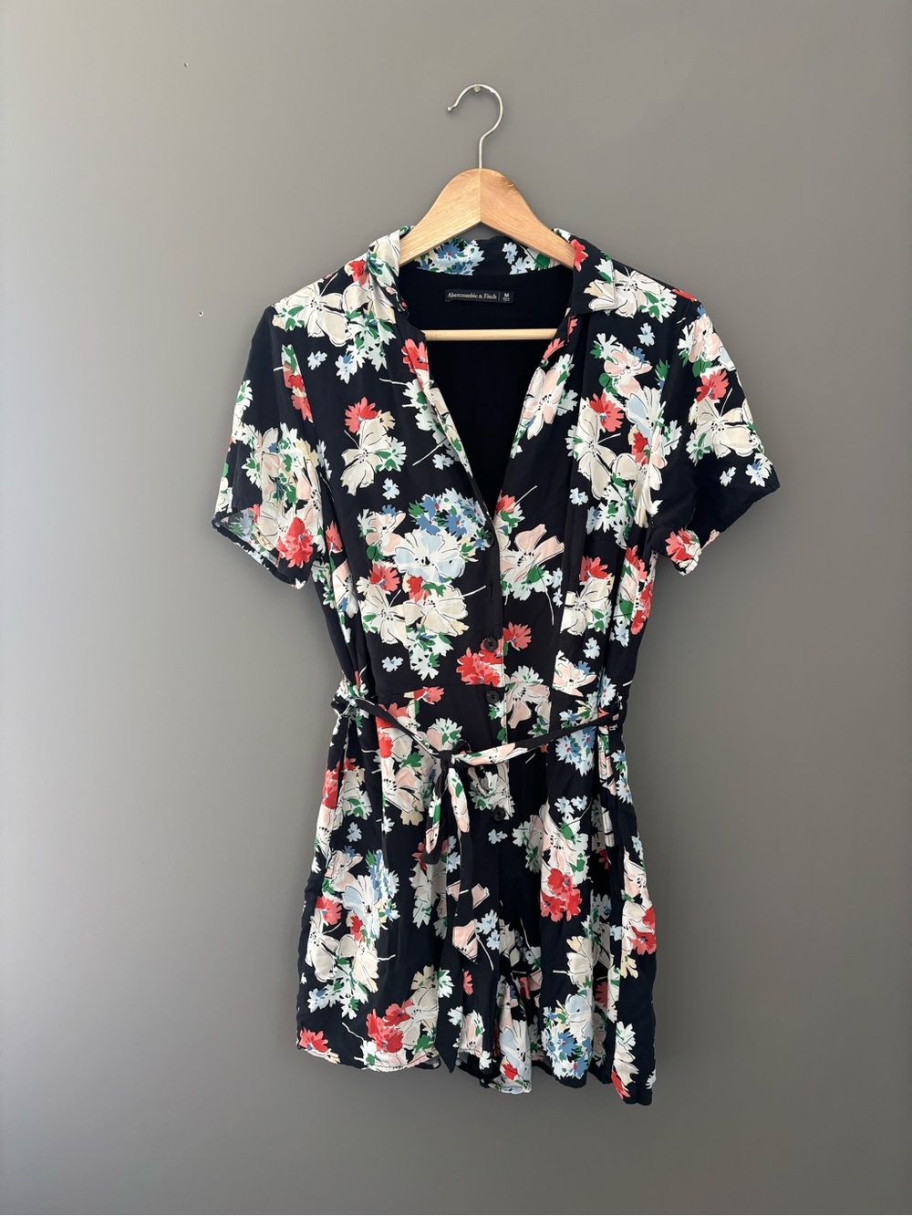Abercrombie & Fitch Floral Wrap Short Romper | Size M
